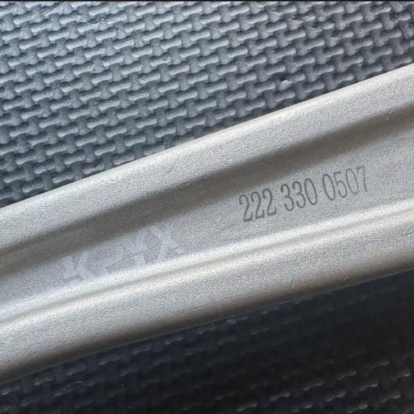新品　メルセデスベンツ　フロント　アッパーアーム　左　222 330 0507　Mercedes-Benz　Sクラス　W222　S300　S400h |  | 01