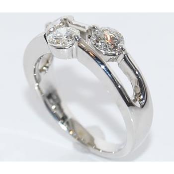 ダイヤモンド-1.003ct/SI-1 スリーストーン/トリロジー デザイン 
