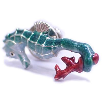 タツノオトシゴブローチタイタック タツノオトシゴのブローチ、タツノオトシゴのバッジ