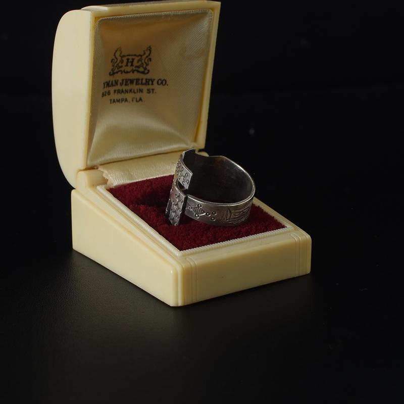 VINTAGE Vintage Whirling Log (卍) Spoon RING -C- シルバー