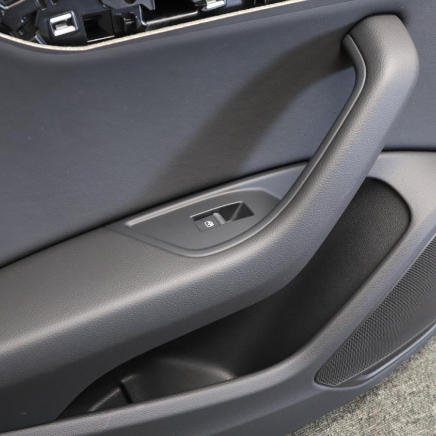 Audi（アウディ） [A-20]アウディ A4 8WCVN ドアトリム 内張り 左リア