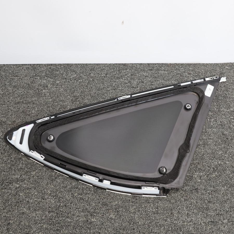 Audi [A-30]アウディ A7 4G Sライン 左クォーターガラス 三角窓 