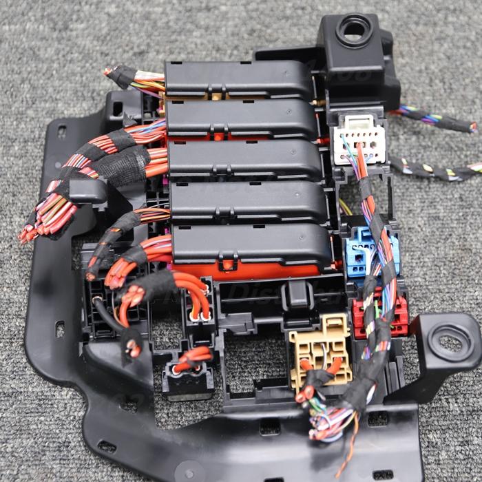 Audi（アウディ） [A-43]Q5 S-line FY 後期 ヒューズボックス リア