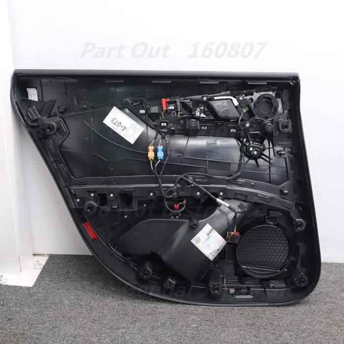 Audi（アウディ） [A-45] S5 F5 右リアドアトリム 内張り 8W8867304D