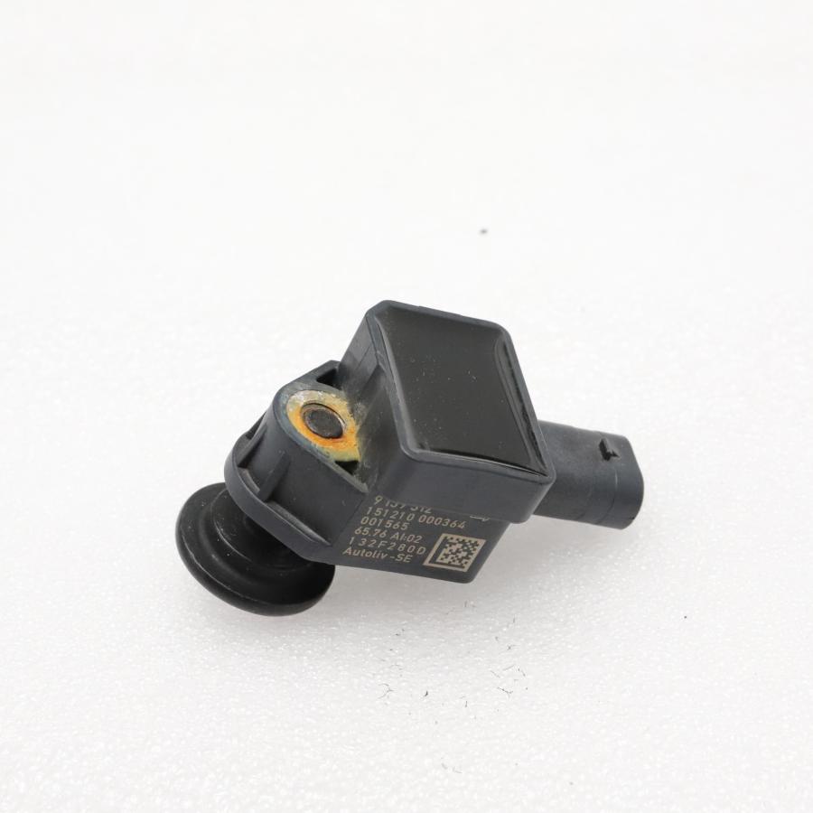 ヘルヴァボス BMW [B-18]BMW F01 750i 歩行者保護システムセンサー