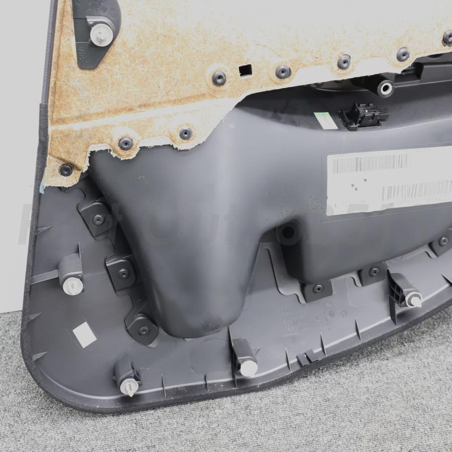BMW [B-20]X1 E84 xDrive 20i LCI 左リアドアトリム パネル 内張り