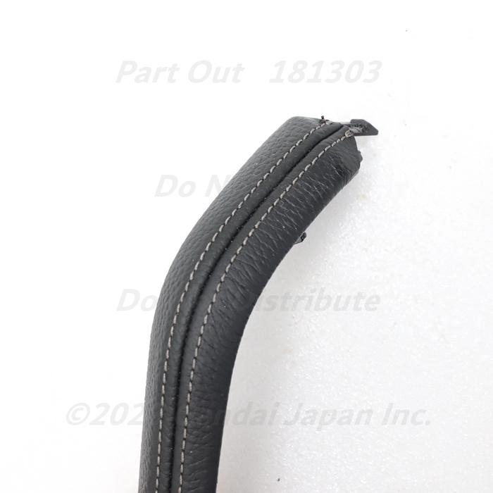 BMW [B-23] G31 JM30 540i 右 ドアトリム アシストグリップカバー 前後