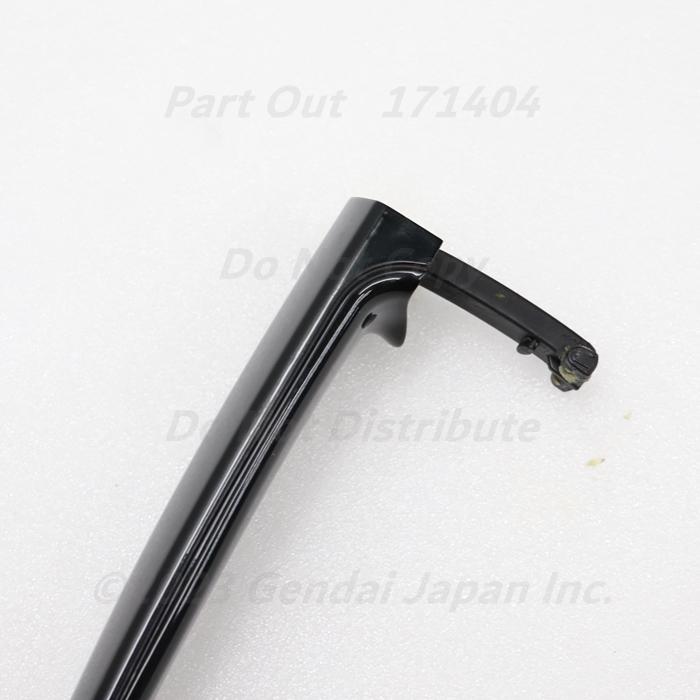 BMW [B-24] 320i E90 Mスポーツ 475 左フロントドア アウター