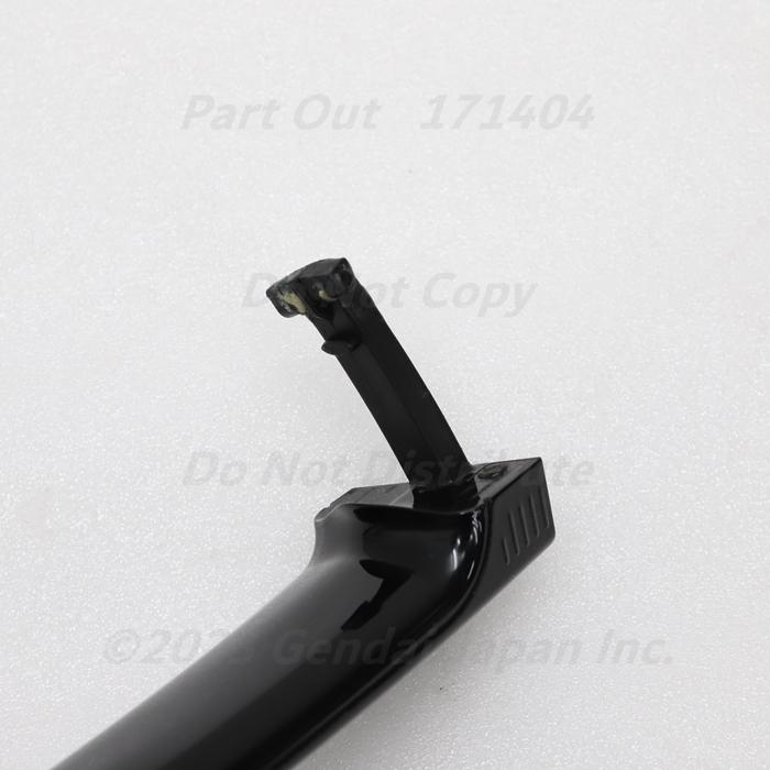 BMW [B-24] 320i E90 Mスポーツ 475 左フロントドア アウター