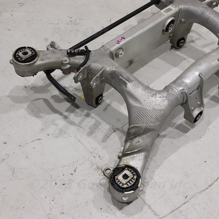 [B-25] 740i G11 7A30 リアアクスルキャリア デフメンバー 33316883918 G12 RR11 BMW Mスポーツ 中古_2
