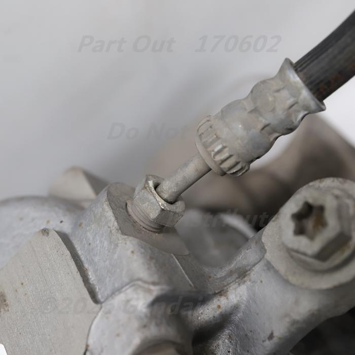 [B-28] G30 523D Mスポーツ 右フロントキャリパー 34106872800 G20 G21 G01 G31 JF20 BMW 中古の画像