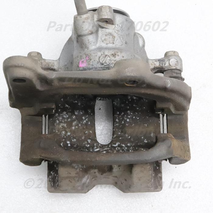 [B-28] G30 523D Mスポーツ 右リアキャリパー 34216870576 G32 G11 G12 G01 G31 JF20 BMW 中古の画像