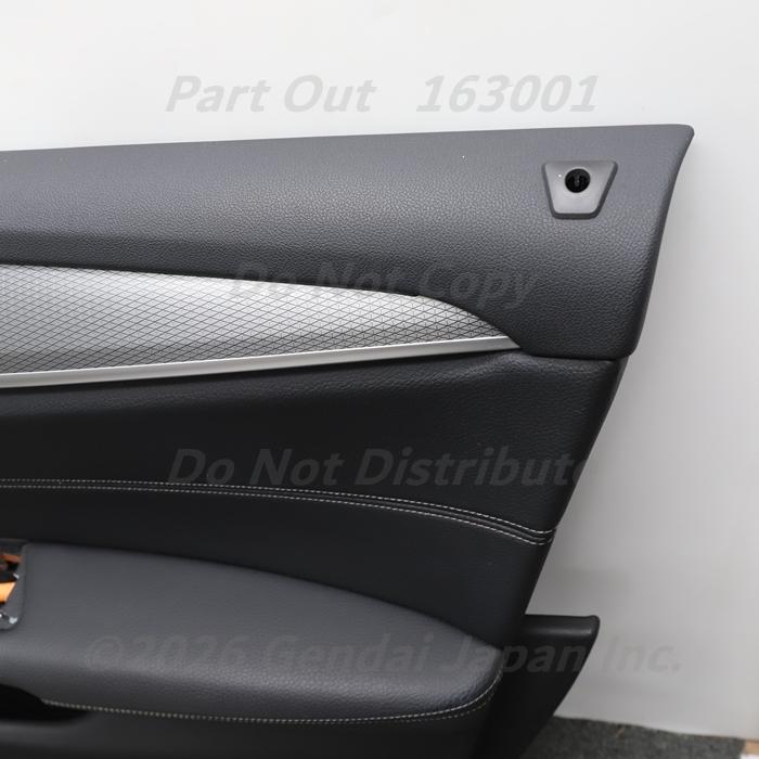 BMW [B-28] G30 523D Mスポーツ 右フロントドアトリム 内張り パネル 
