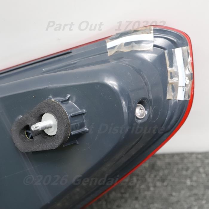 BMW [B-28] G30 523D Mスポーツ 左 テールランプ テールライト テール