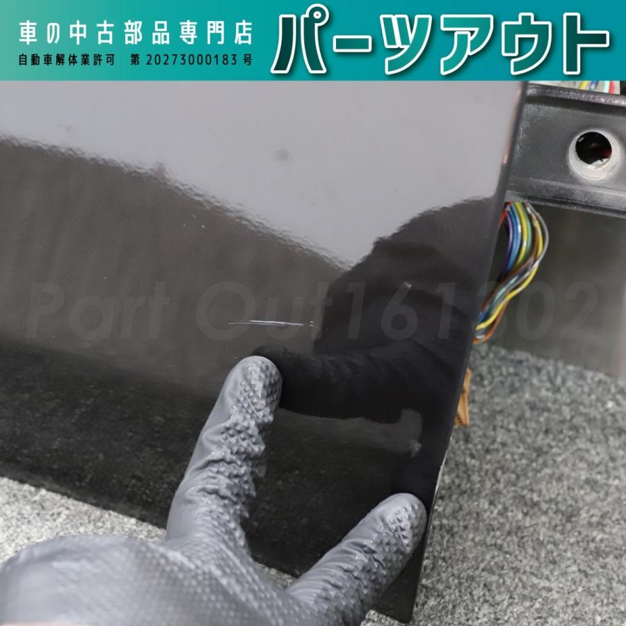 三菱（MITSUBISHI） [C-60]エボ10 CZ4A 前期 U02 右フロントドア