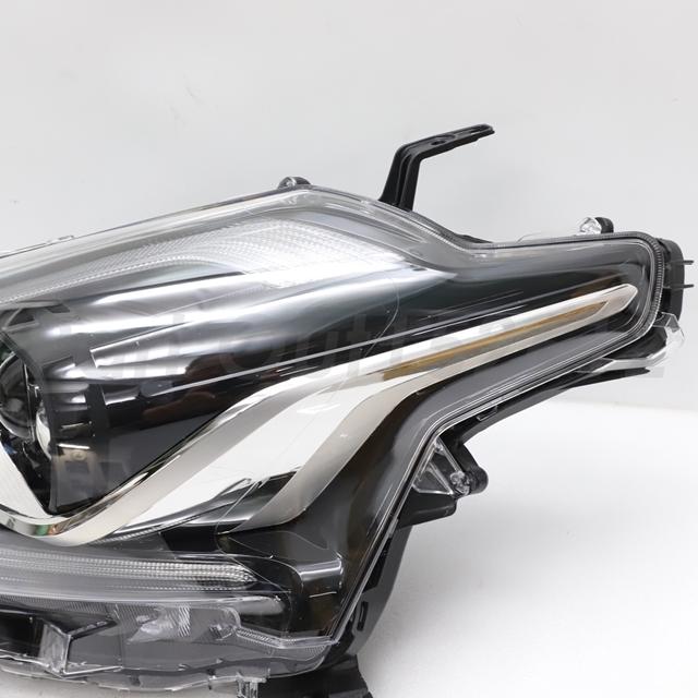 トヨタ（TOYOTA） 【中古】 シエンタ NSP170G 左ヘッドライト 81170