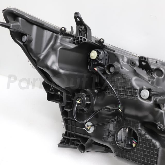 トヨタ 【中古】 ヴェルファイア 左ヘッドライト 81185-58390 トヨタ 【中古】 ヴェルファイア 左ヘッドライト 81185-58390