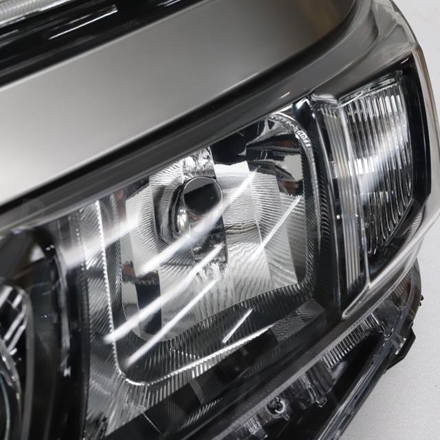 トヨタ 【中古】 ヴォクシー 80 前期 左ヘッドライト LED 81170 トヨタ 【中古】 ヴォクシー 80 前期 左ヘッドライト LED 81170