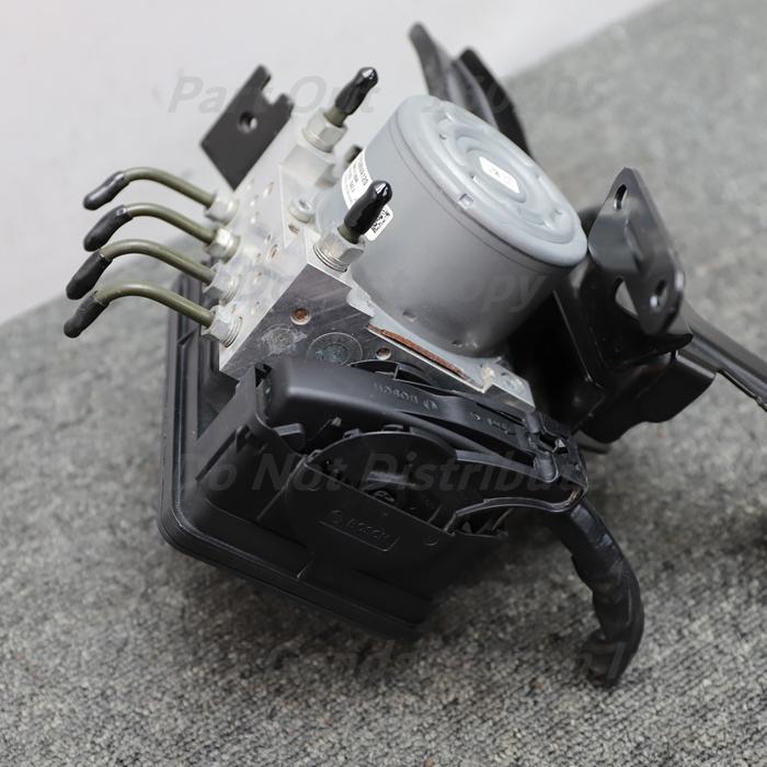 レヴォーグ [F-16] VMG F型 ABS 27596VA120 2.0GT スバル 中古 : 車の 