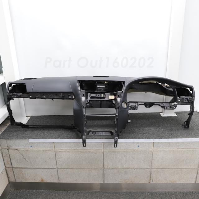 レクサス（LEXUS） [L-17]UVF46 LS600hL 中期 本革 ダッシュボード