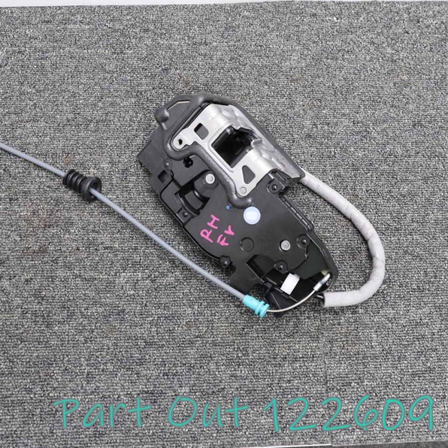 Mercedes-Benz（メルセデス・ベンツ） [M-20]ベンツ W177 A200d 右