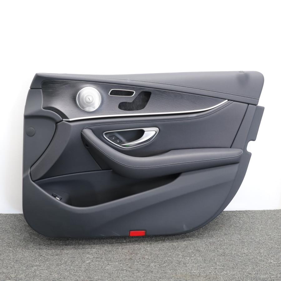 Mercedes-Benz（メルセデス・ベンツ） [M-22]ベンツ W213 E200 右