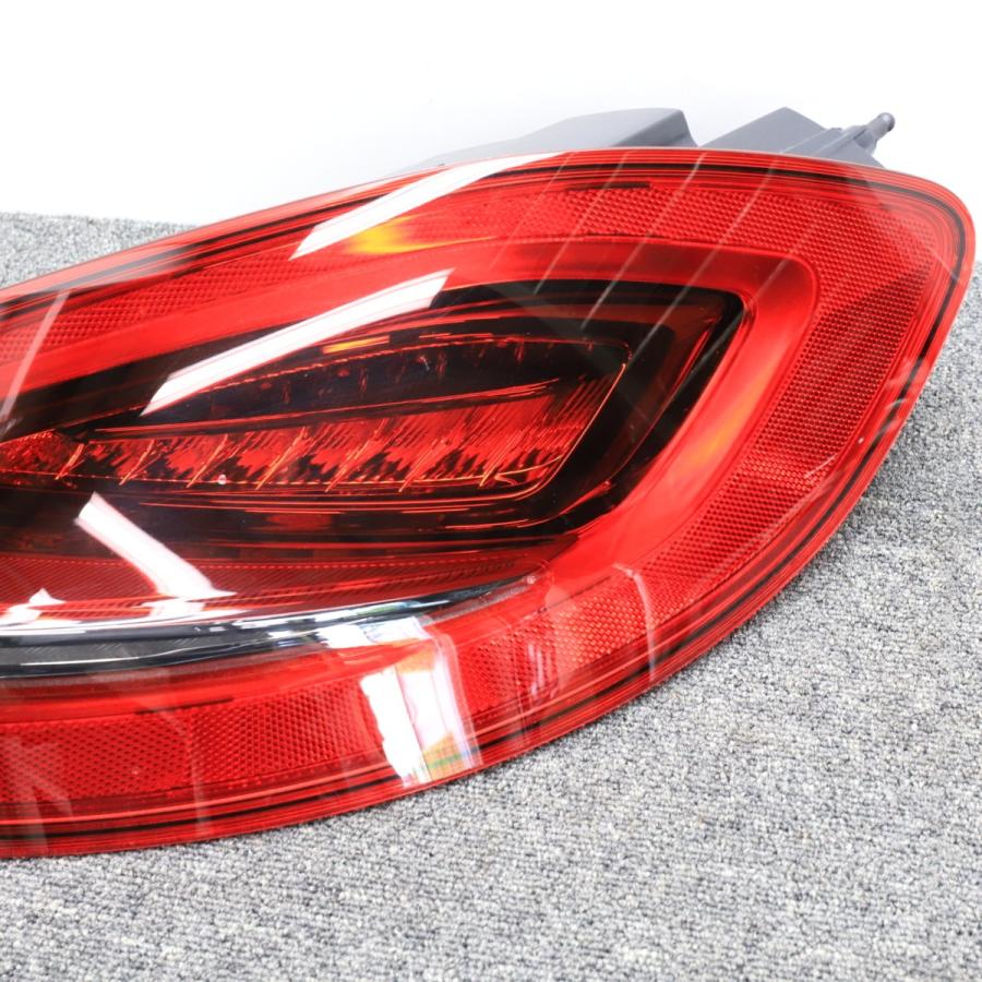 h524　中古 ポルシェ ケイマン ティンテッドルックテールライト 981 h524 中古 ポルシェ ケイマン ティンテッドルックテールライト