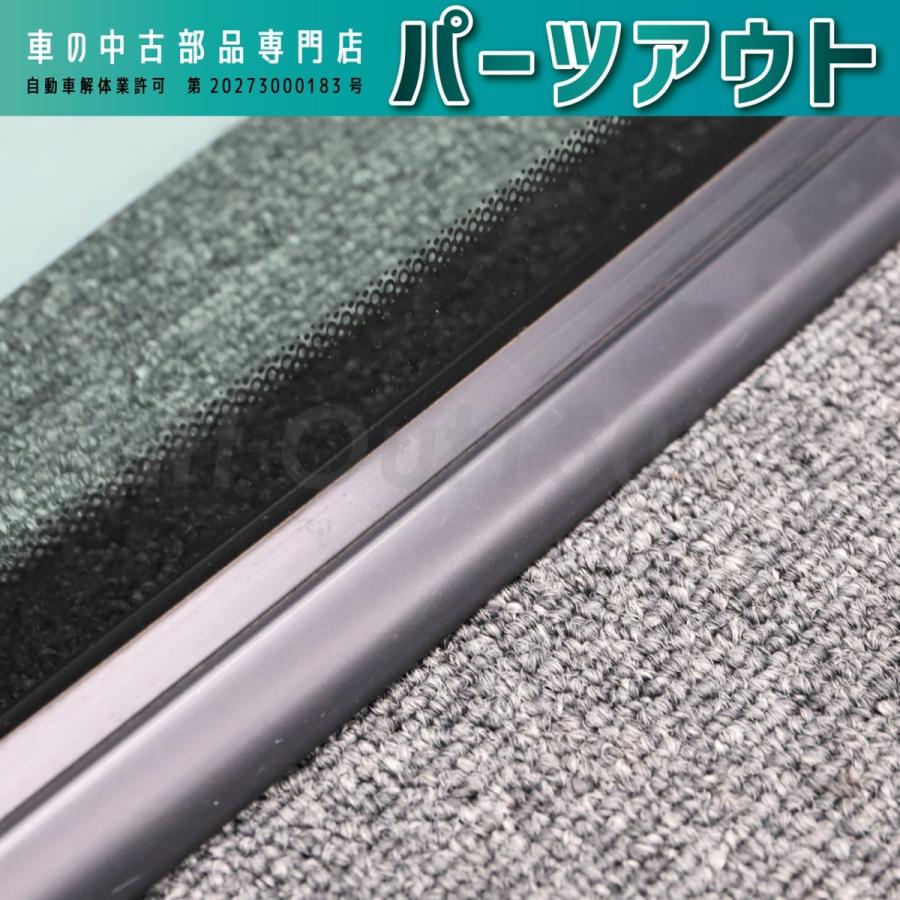 PORSCHE（ポルシェ） [P-15]ポルシェ カレラ4 右クォーターガラス