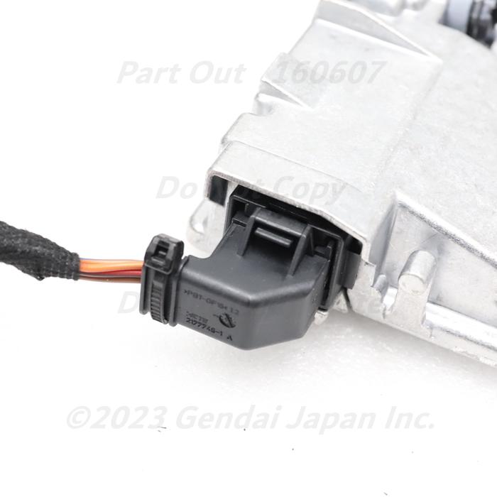 PORSCHE（ポルシェ） [P-16]マカン ターボ 95B フロントカメラ