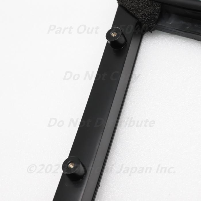 PORSCHE（ポルシェ） [P-16]マカン ターボ 95B 左フロント 三角窓 ドア