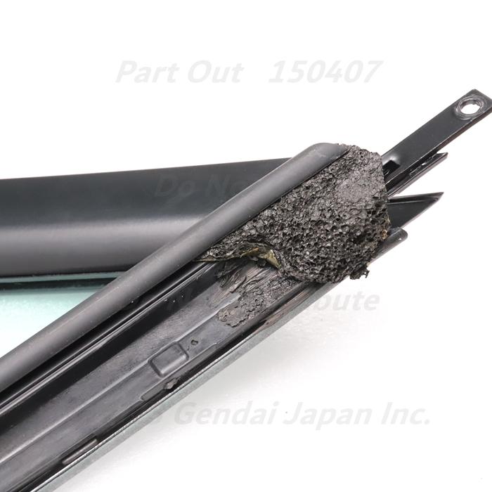 PORSCHE（ポルシェ） [P-16]マカン ターボ 95B 左フロント 三角窓 ドア
