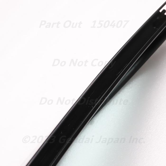 PORSCHE（ポルシェ） [P-16]マカン ターボ 95B 左フロント 三角窓 ドア