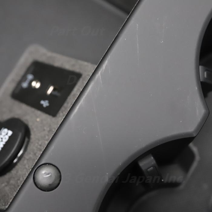 PORSCHE（ポルシェ） [P-16]マカン ターボ 95B センターコンソール