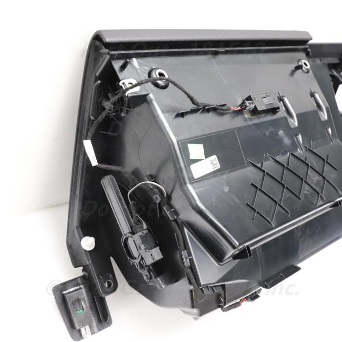 PORSCHE（ポルシェ） [P-17] 992 911 グローブボックス 表面少しスレ