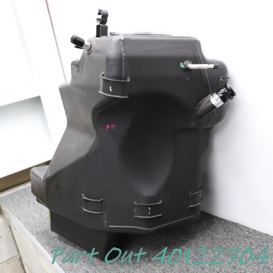 専用出品です X-50]フェラーリ 458 右 フューエルタンク 燃料タンク 276689 FERRARI