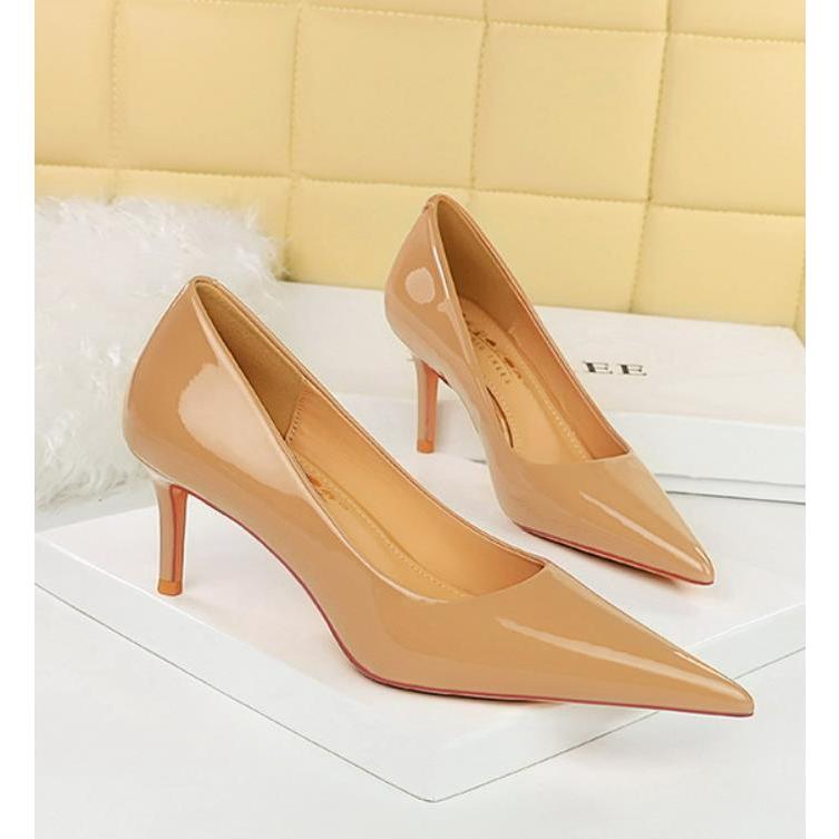 パンプス 痛くない 走れる 歩きやすい 就活 通勤 仕事 オフィス ポインテッドトゥ7cm OL ポインテッドトゥ ハイヒール 美脚 レディース ピンヒール 220mm-265mm |  | 18