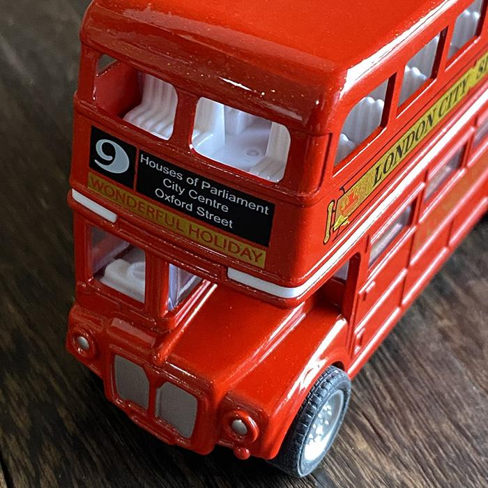 ミニカー　ロンドンバス　　二階建てバス　昭和レトロ ロンドンバス ミニカー バス 走る 置物 プルバック式 2階建て イギリス