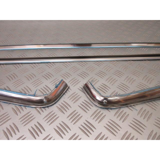 1967-1968 マスタング リアウインドモール 4点set NEW FORD フォード