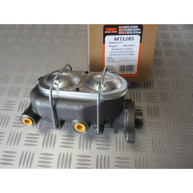 1285.1971-1972 C10 ブレーキ マスターシリンダー NEW Bore: 1.125