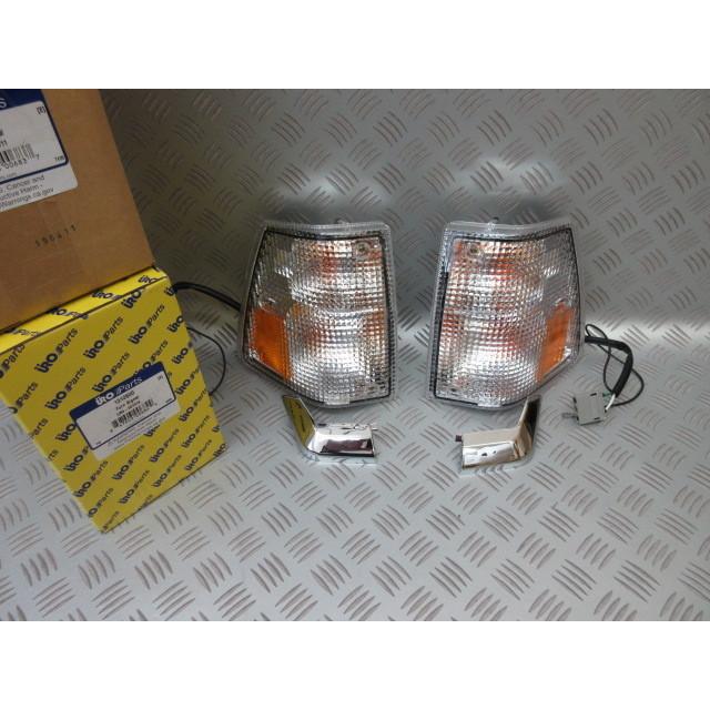 VOLVO240. フロント フラッシャー コーナーランプ 左右セット！ 新品未 