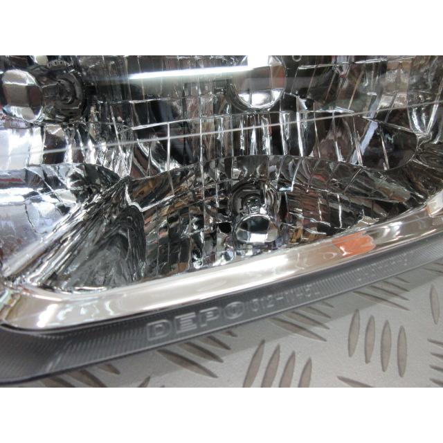 2000-2004 US トヨタ タンドラ ヘッドライト 左右set 純正OEM NEW DEPO