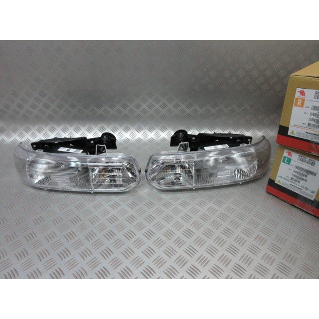 GM159.2000-2006 サバーバン タホ ヘッドライト pr NEW 1999-2002