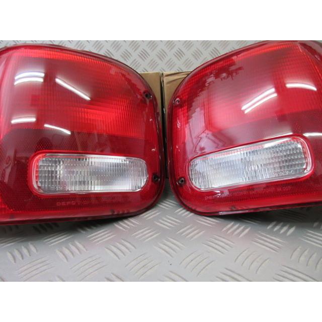 USA発送！1903.1997-2003 B1500 B2500 ダッジラム バン テールランプ