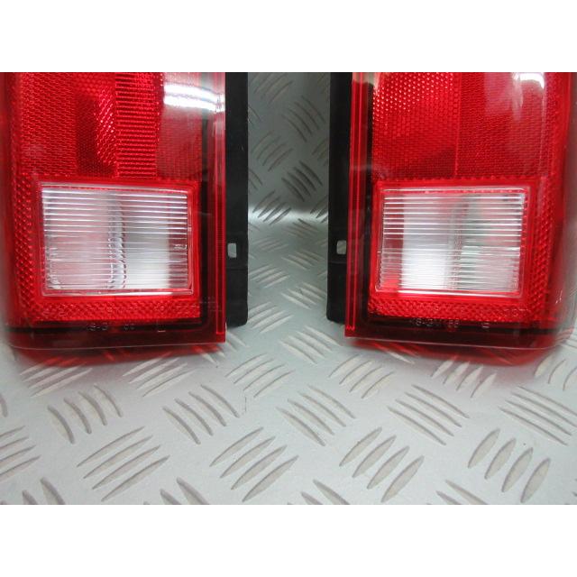 1985-2005 シボレーアストロ テールランプ 左右set 純正OEM NEW GMC