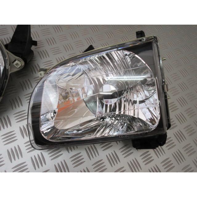 Tacoma 2001-2004 US トヨタ タコマ ヘッドライト 左右pr 純正OEM NEW