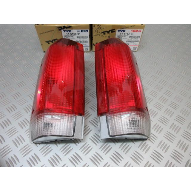 388.FORD 1987-1989 フォードブロンコ F150 テールランプ 左右set 純正
