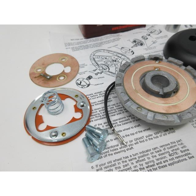 3249GRANT. フォード マスタング グラント ステアリングアダプター