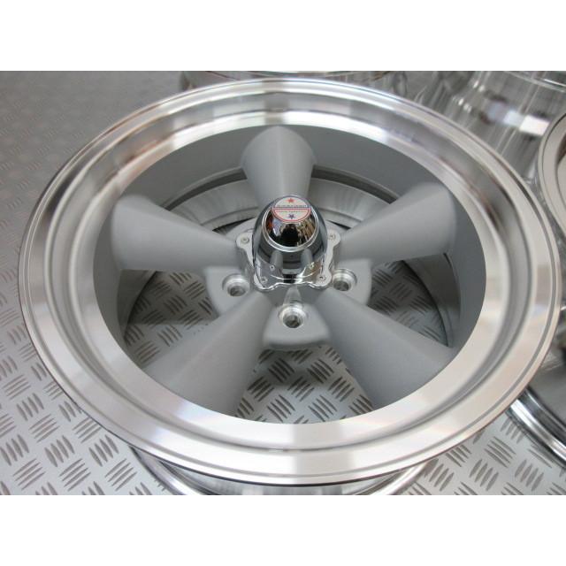 アメリカンレーシング&YOKOHAMAGEOLANDAR スタッドレス　シボレー USA発送！17”GMシボレー旧車 アメリカンレーシングホイール 17inchx8j