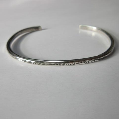 新品 USA製シルバーバングル SM インディアン ナバホ族 sterling g897
