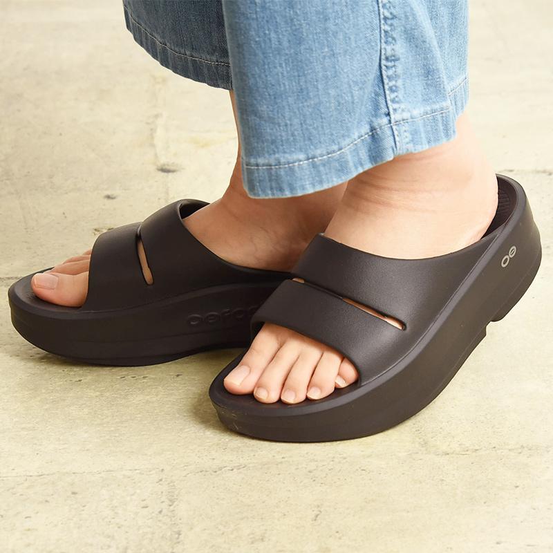 ◾️ウーフォス　ウーアー　新品　OOFOS 40 ウーメガ　厚底　ブラック 楽天市場】【 OOFOS ウーフォス 】 ウーフォス ウーメガ